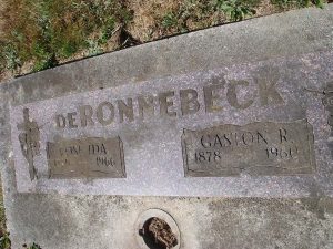 2013-179-deronnebeck,-gaston-rose-ida-companion