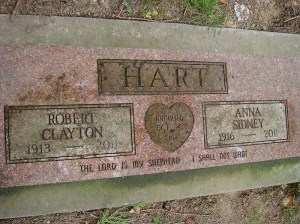2013-304-hart,-anna-robert-companion-(1)